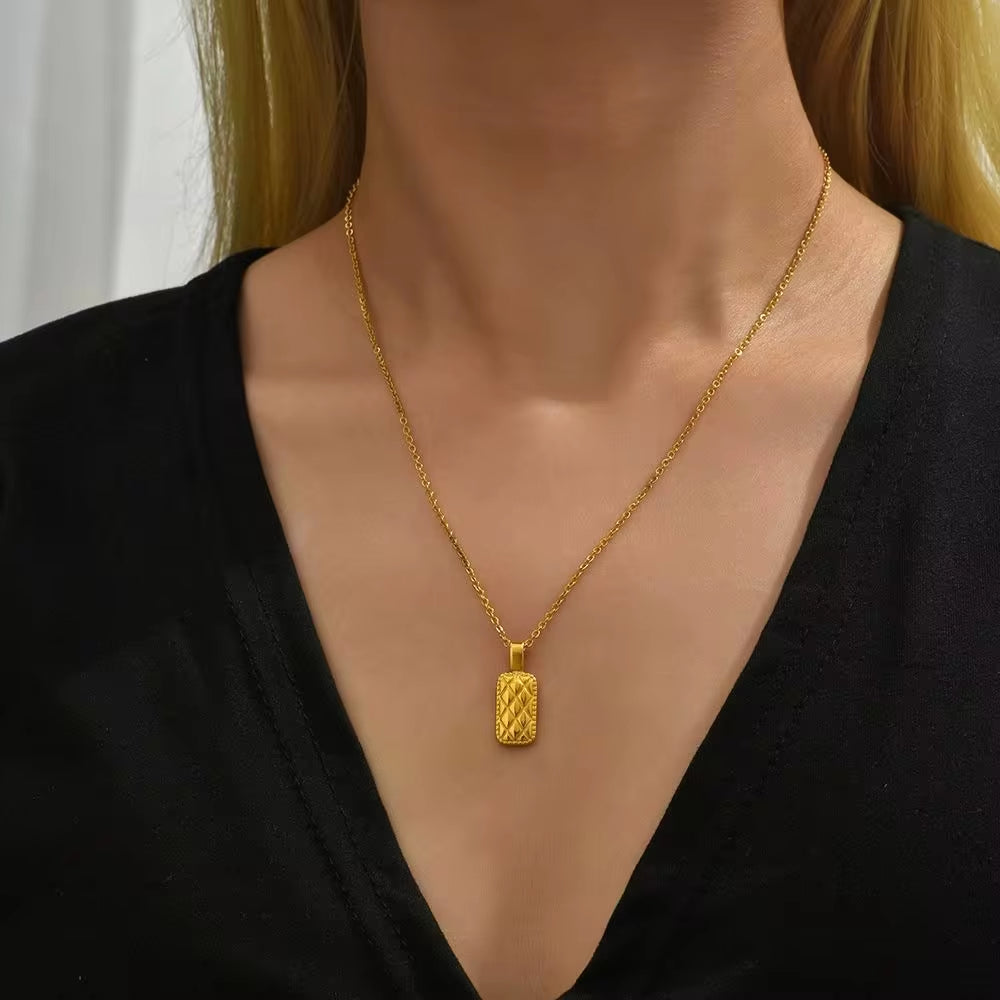 Spanish Design Lady Dainty Jewelry Real Gold Plated Pineapple Pendant Necklace New Arrival Necklaces My Store