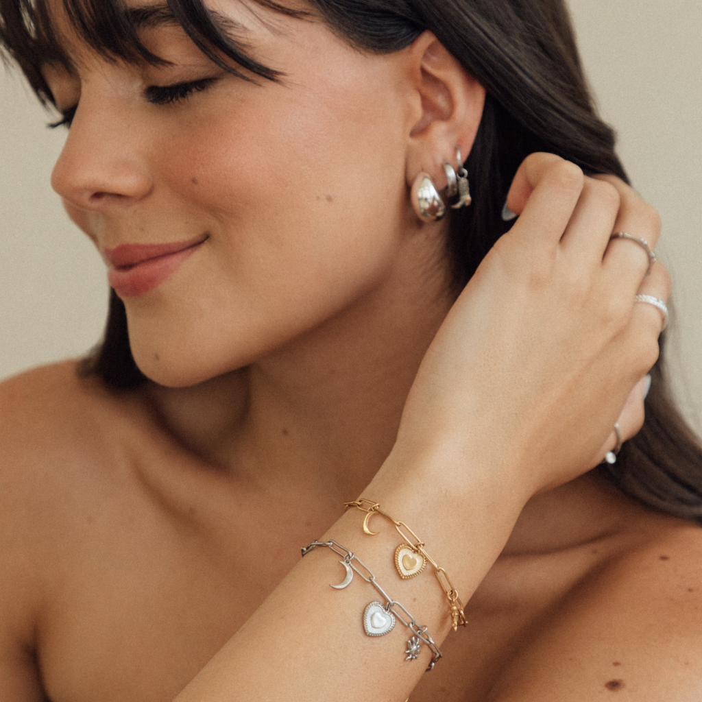 Mi Amor Charm Bracelet Lee