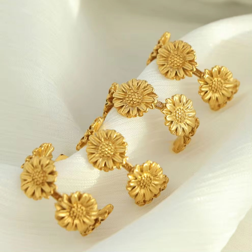 JEWELRY EH249 Chinese Factory Floral Textured Earrings C Stud Earrings Fashion Daisy Flower Earrings My Store
