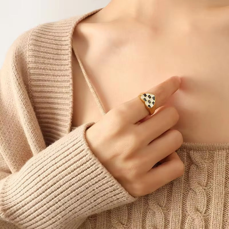 Minimalist 18K Gold Plated Enamel Heart Tarnish Free Checkered Stainless Steel Rings Women Jewelry My Store