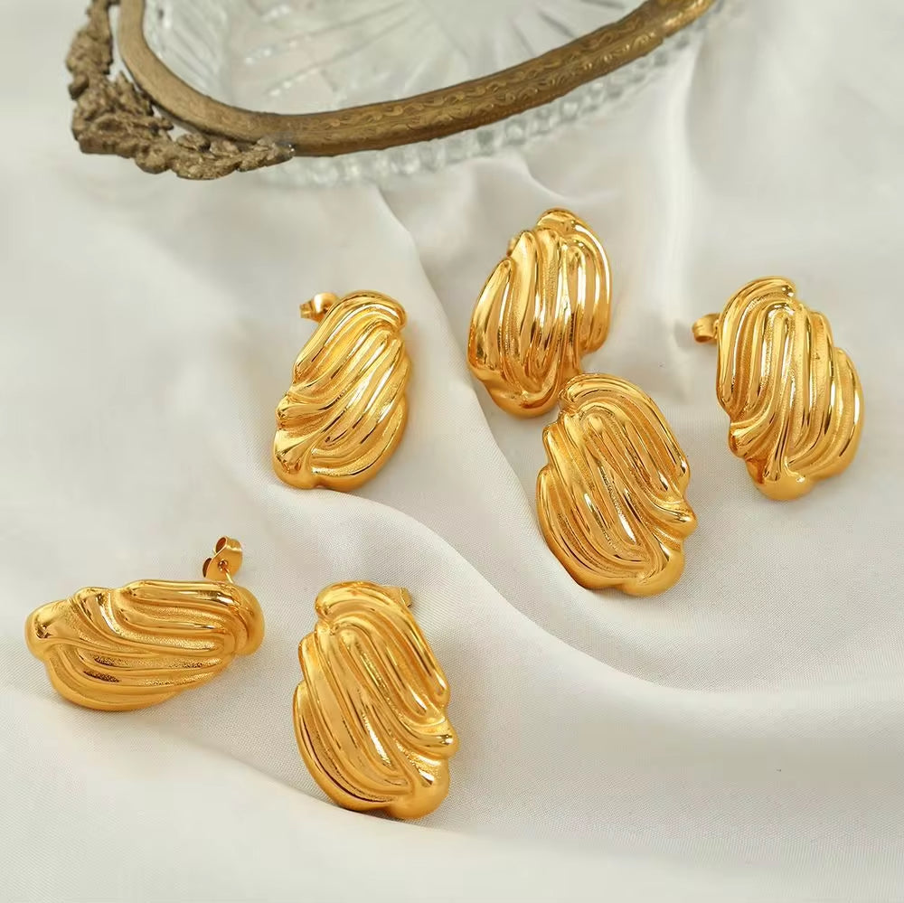 JEWELRY EH261 Hot Vertical Stripes Shell Shape Earrings Fashion Stainless Steel Gold Plated 18K My Store