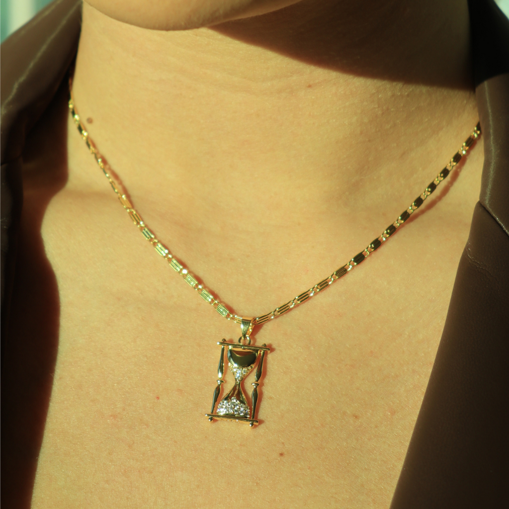 Moment in Time Necklace Lee