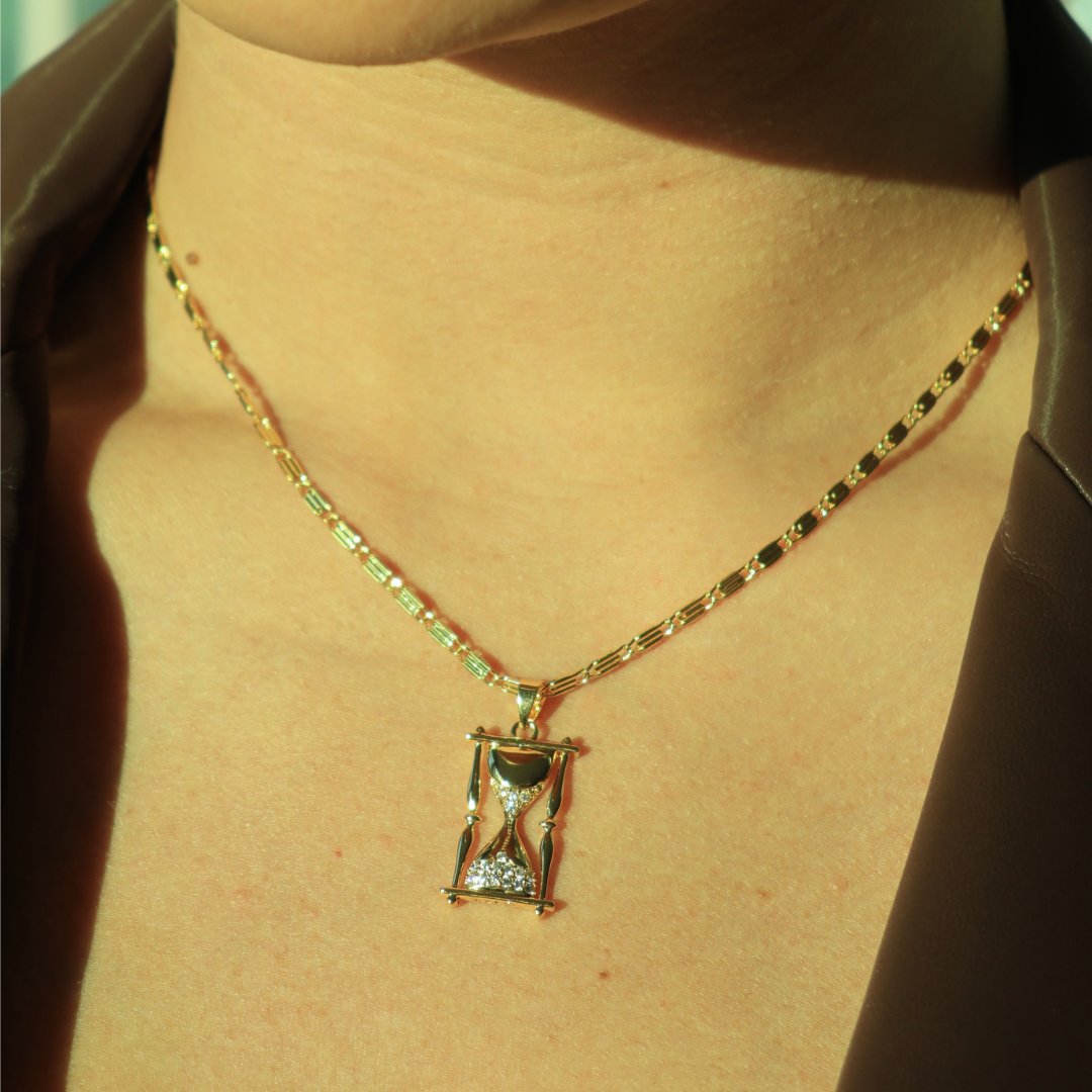 Moment in Time Necklace Lee