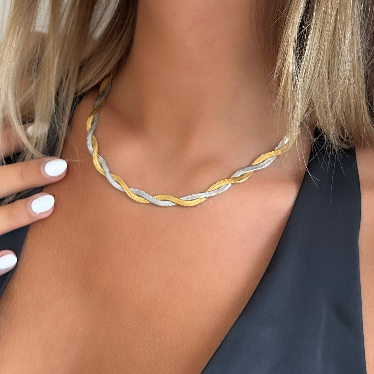 Two-Tone Medusa Necklace Alice