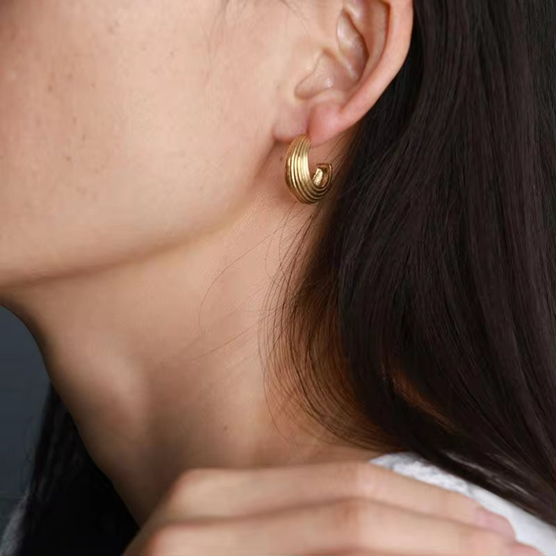 JEWELRY EH03 Factory Supply Hong Kong Style Simple Earrings Unique Striped C-Ring Earrings My Store