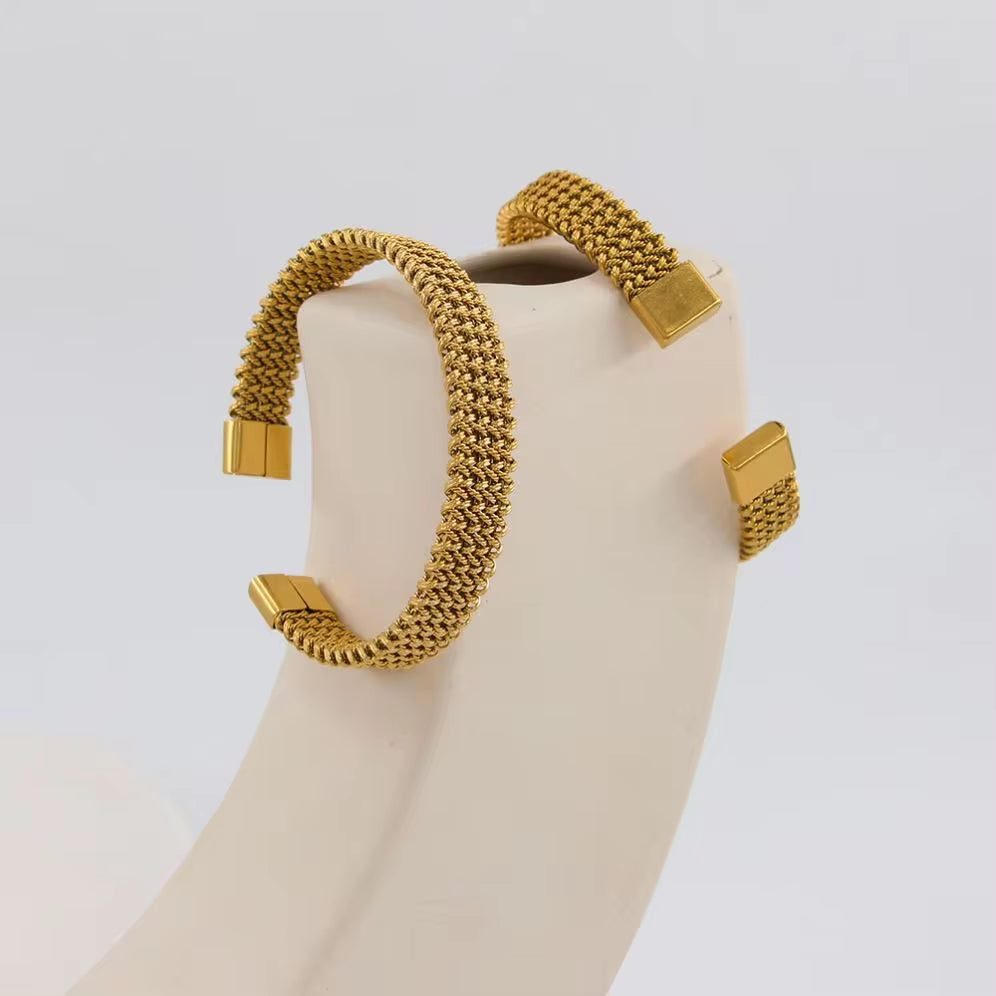 Customized Trendy Stainless Steel Inlaid Open Bracelet Gold Cuff Bangle 18K Gold PVD Plated Stainless Steel Bracelet My Store