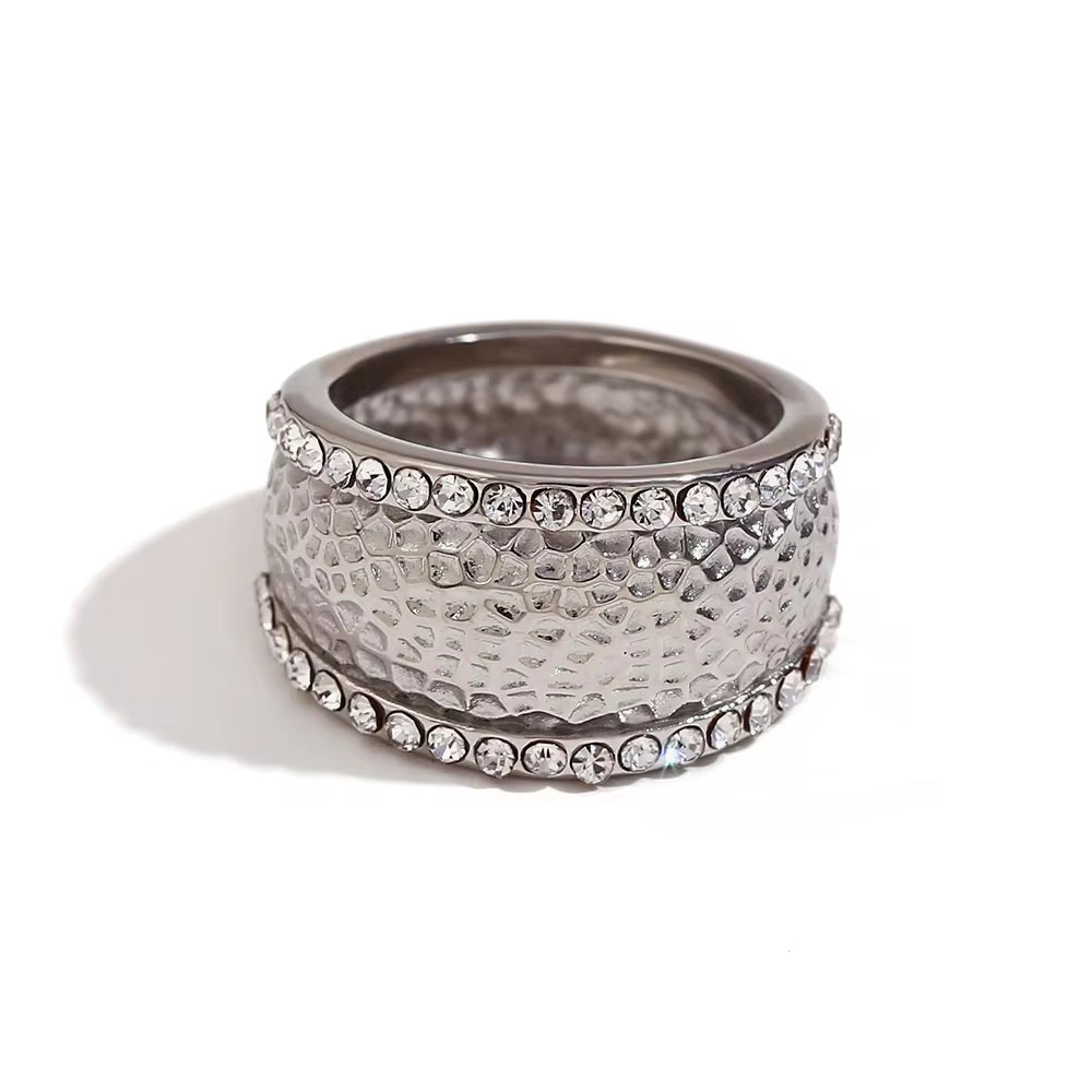 Vintage Hammered Zircon Signet Ring PVD Gold Plated Jewelry Stainless Steel Statement Jewelry My Store