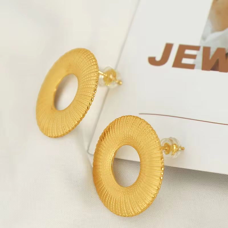 JEWELRY EH176 Exaggerated Titanium Steel Stainless Steel 18K Line Radial Design Circle Earrings for Women My Store