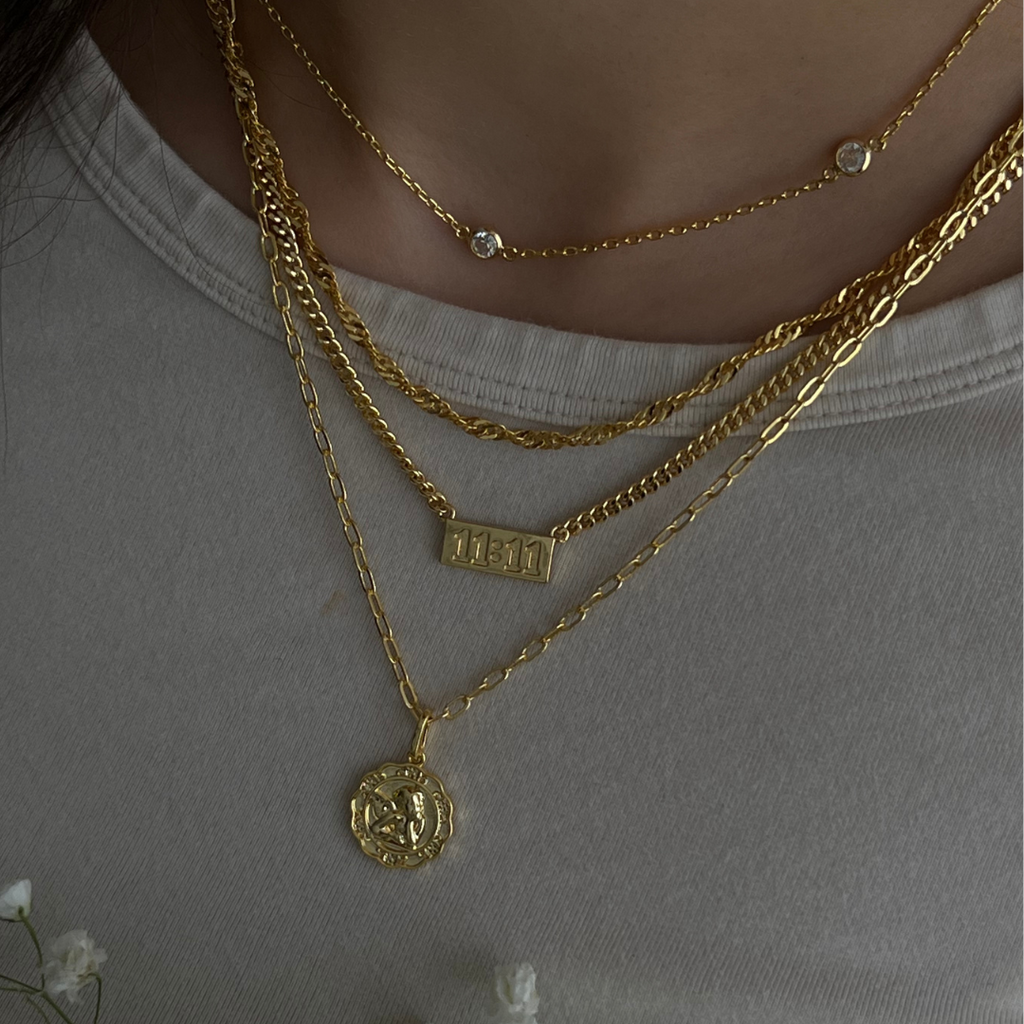 A Bit of Luck Necklace Lee