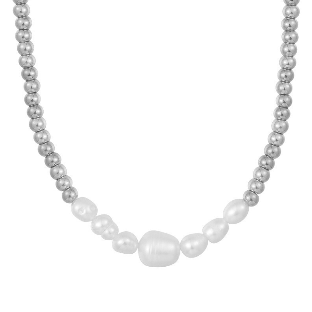 Pearls of Love Necklace Lee