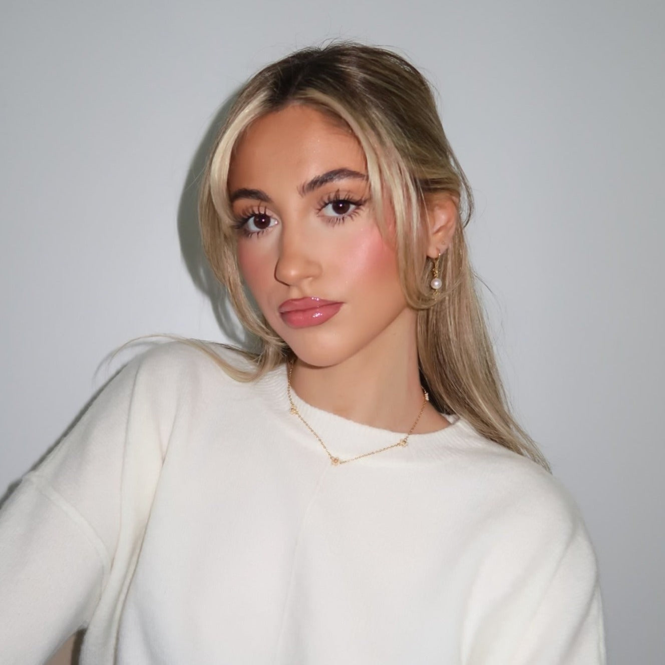 Blooming Necklace Lee