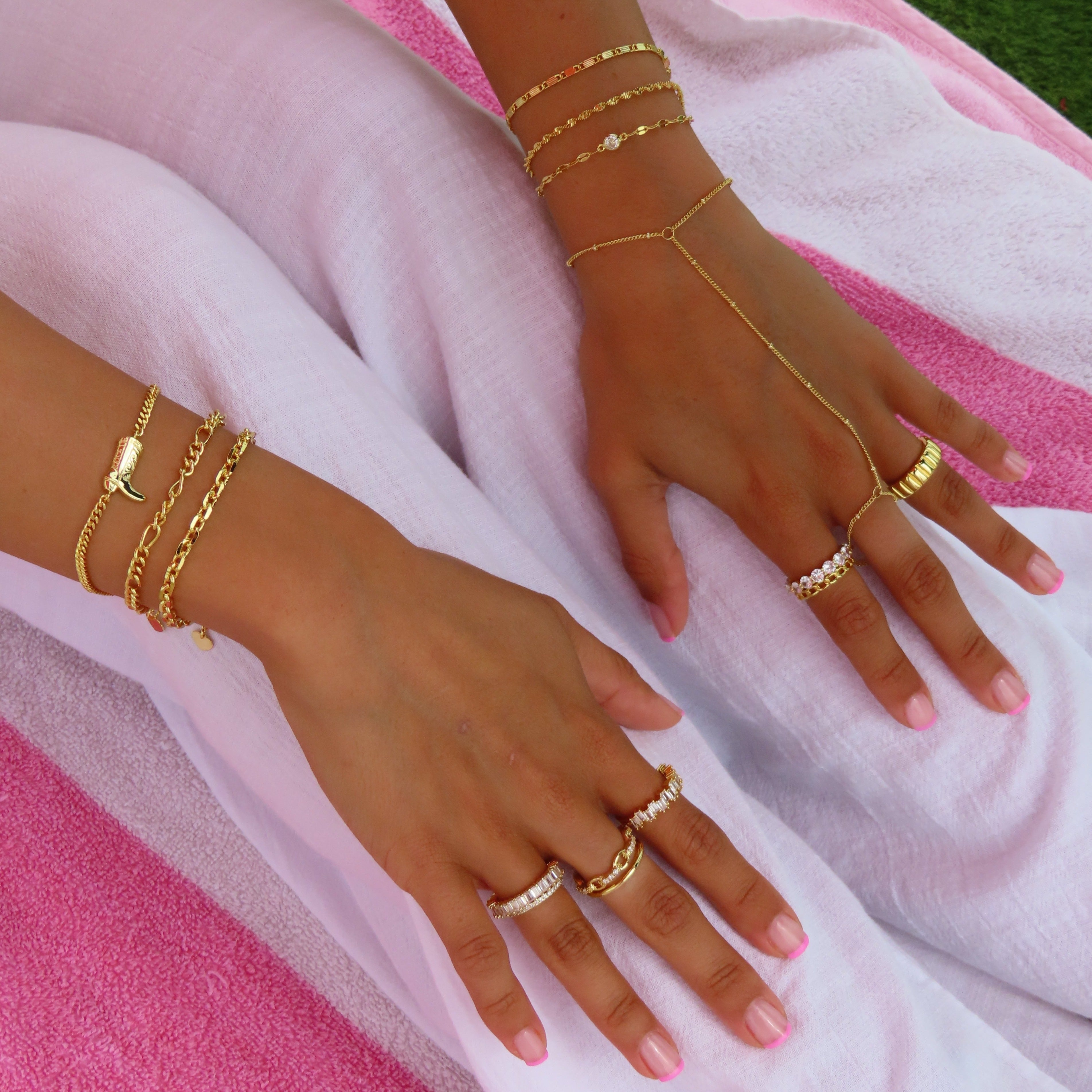 Enchanted Bracelet Lee