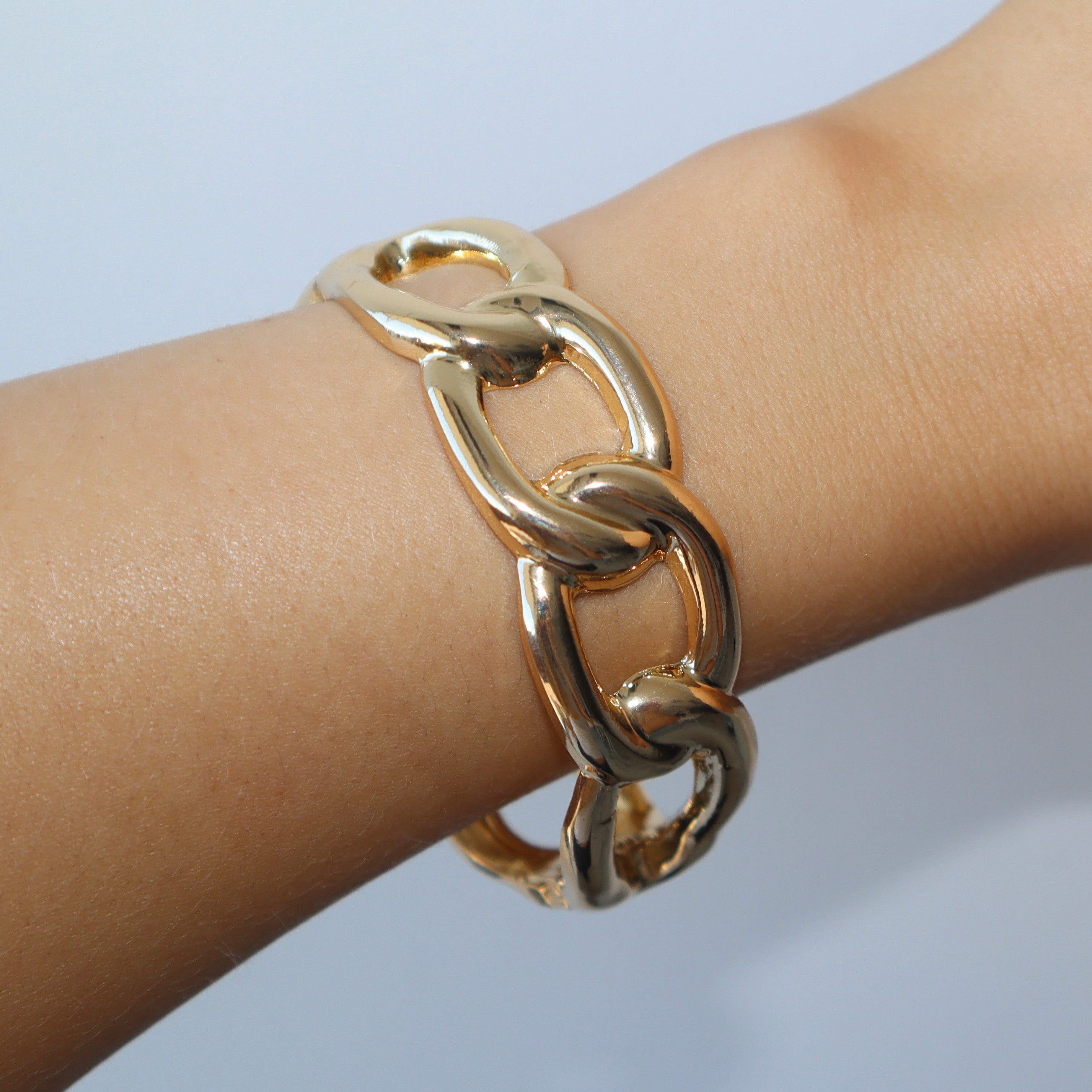 Endlessly Chained Bangle Nicole