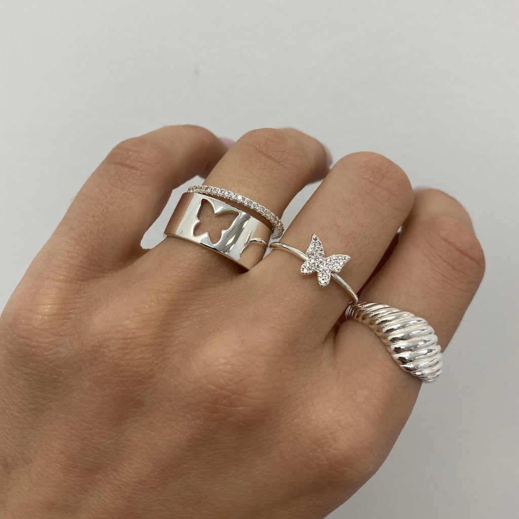 Flying Together Rings Lee