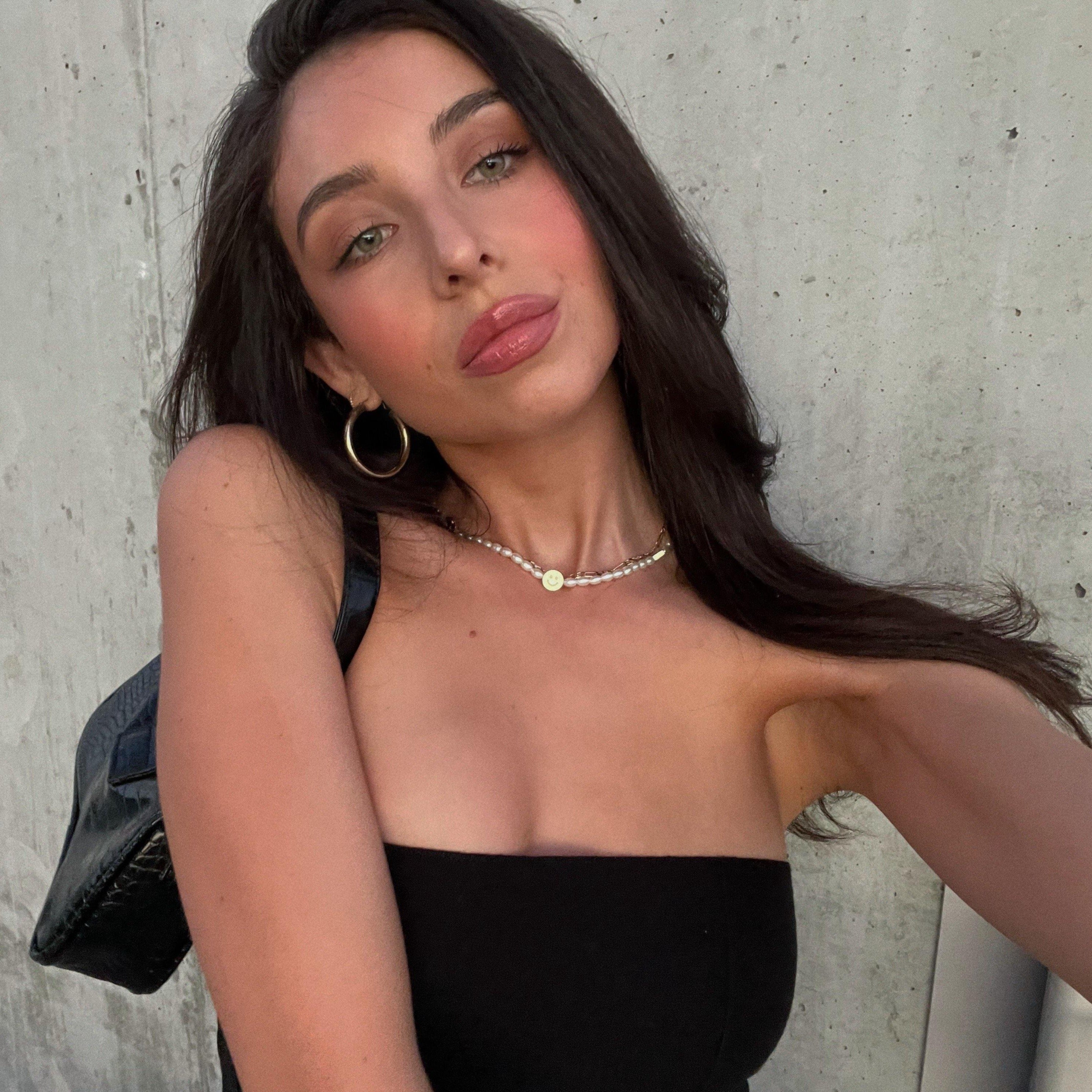 Forget Me Not Necklace Lee