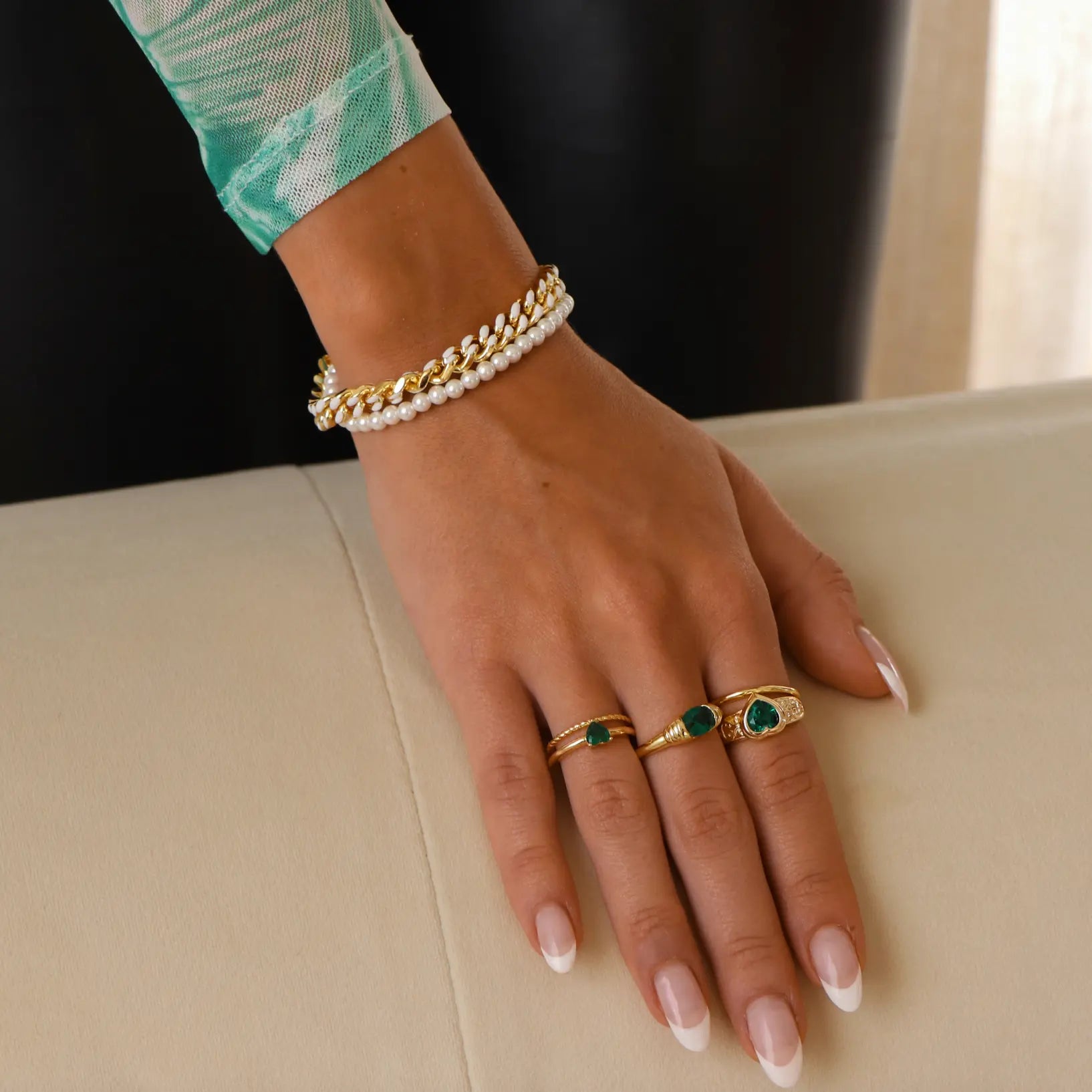 Girly Pearly Bracelet Lee