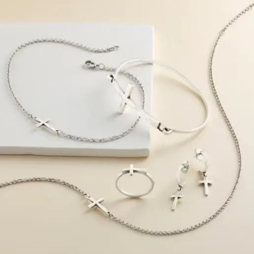 Horizon Cross Ring James Avery