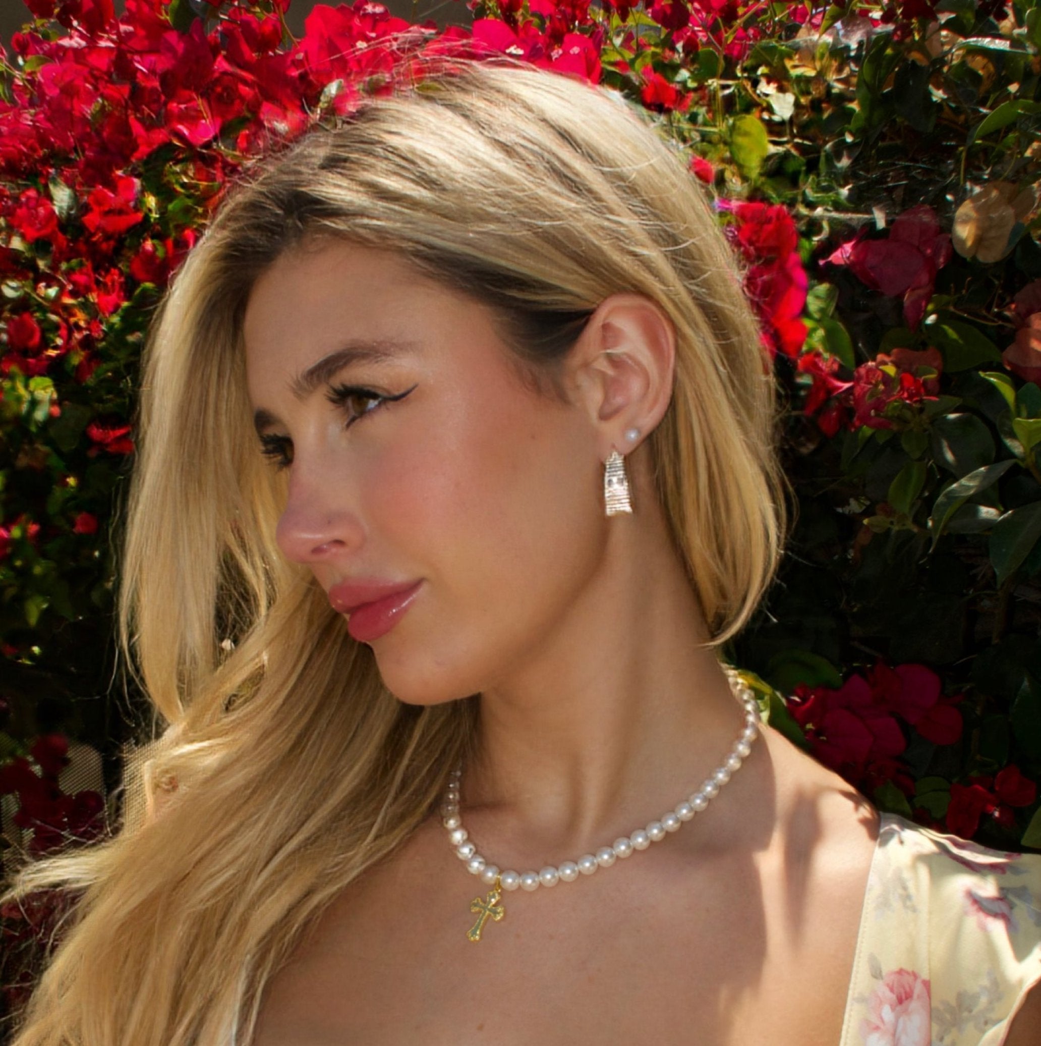 I'm Just a Pearl Necklace Lee