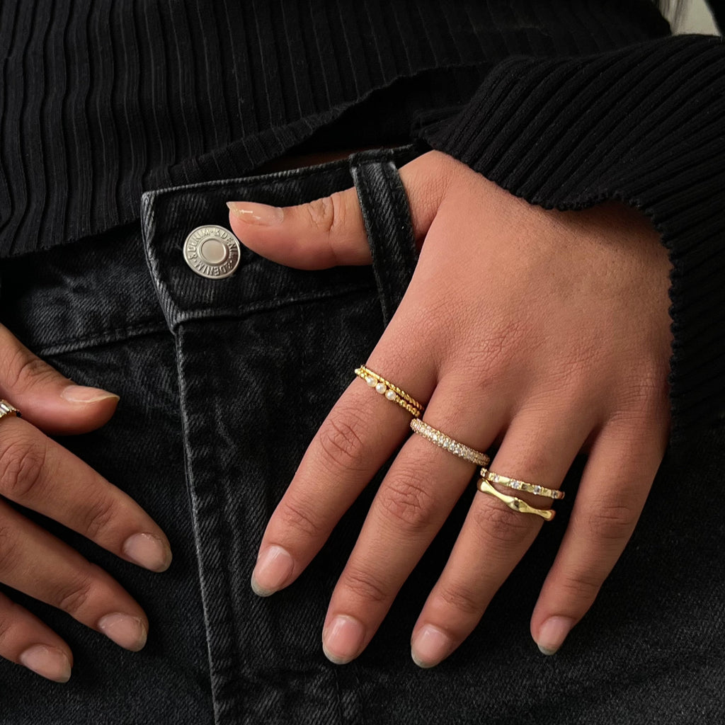 Heavenly Hour Ring Lee