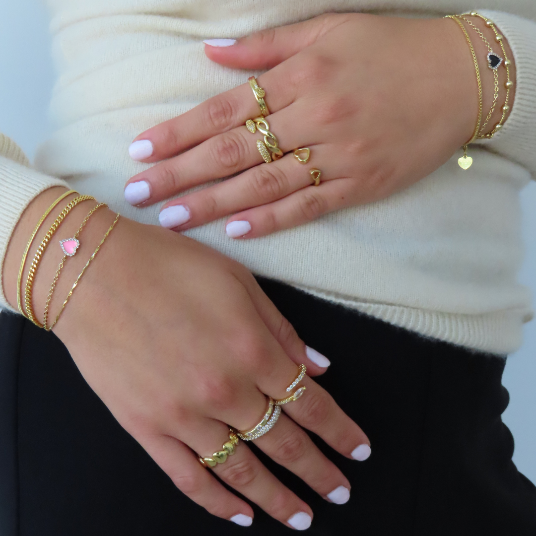 Intertwined Ring Lee