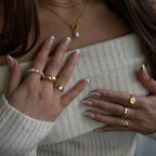 It's Vintage Ring Lee