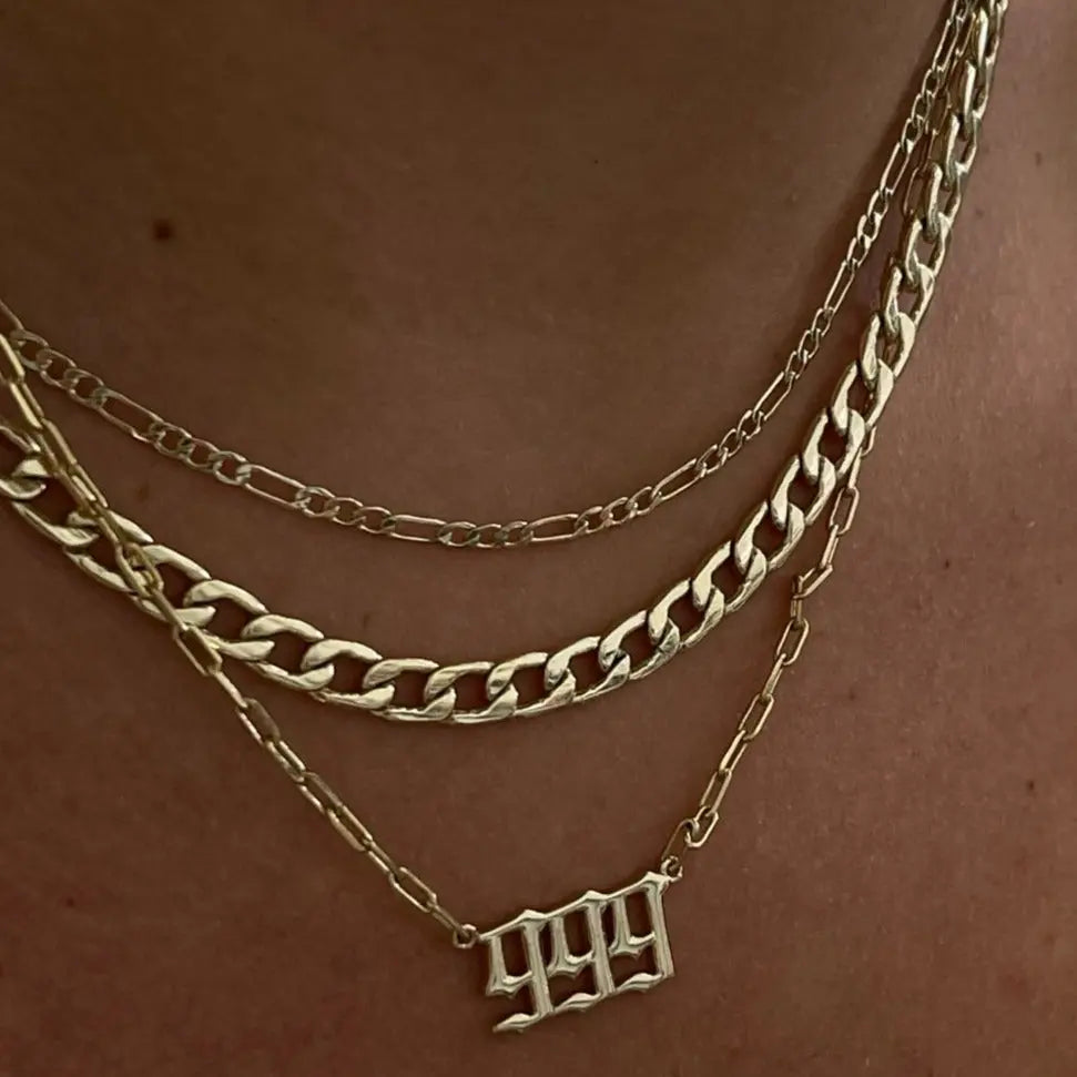 Legend Necklace Lee