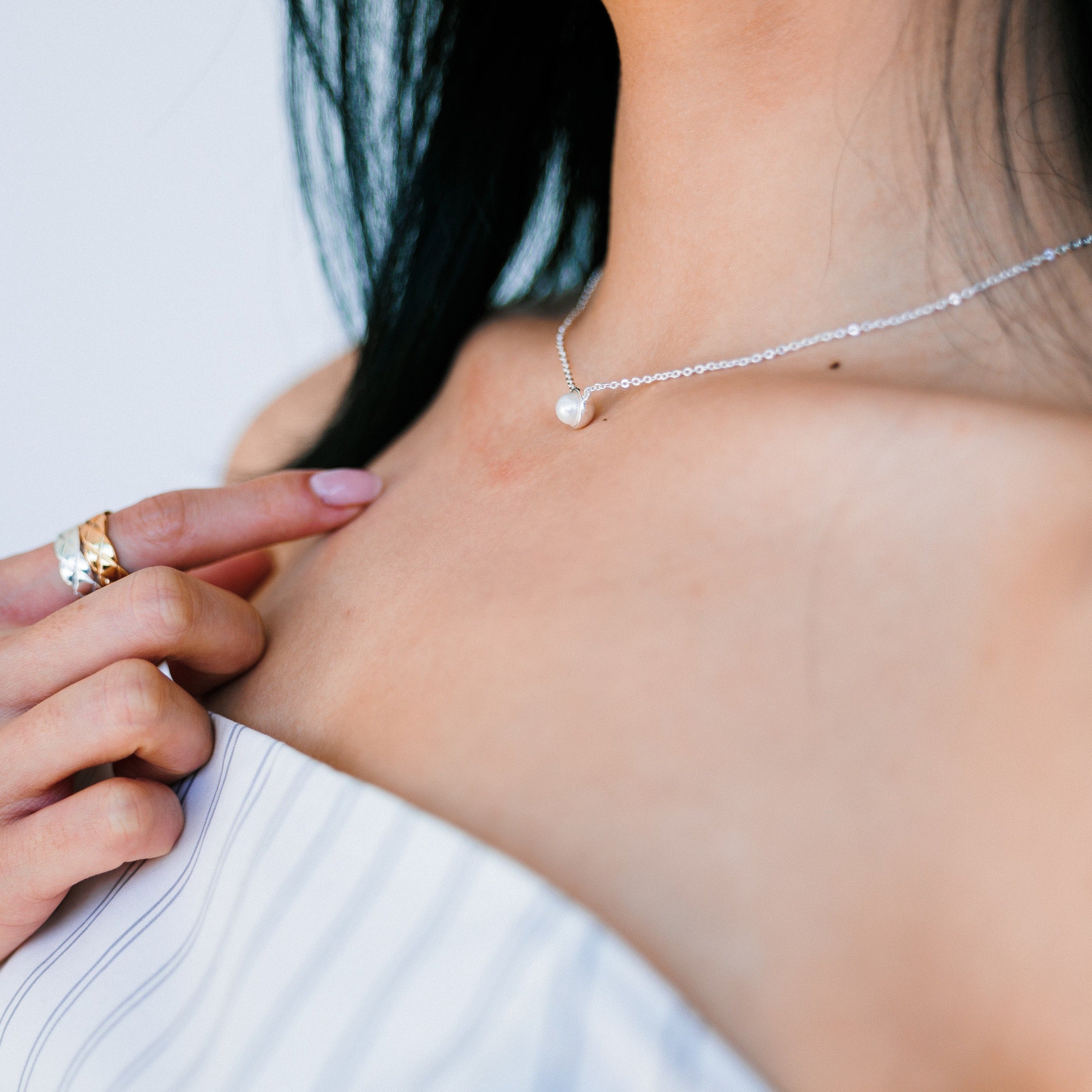 Lucky Pearl Necklace Lee