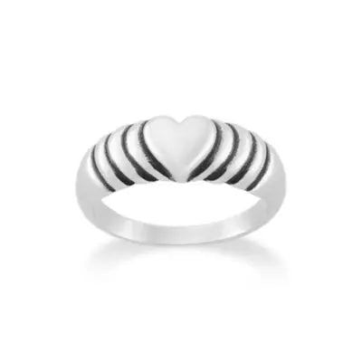 Heart Hug Ring James Avery