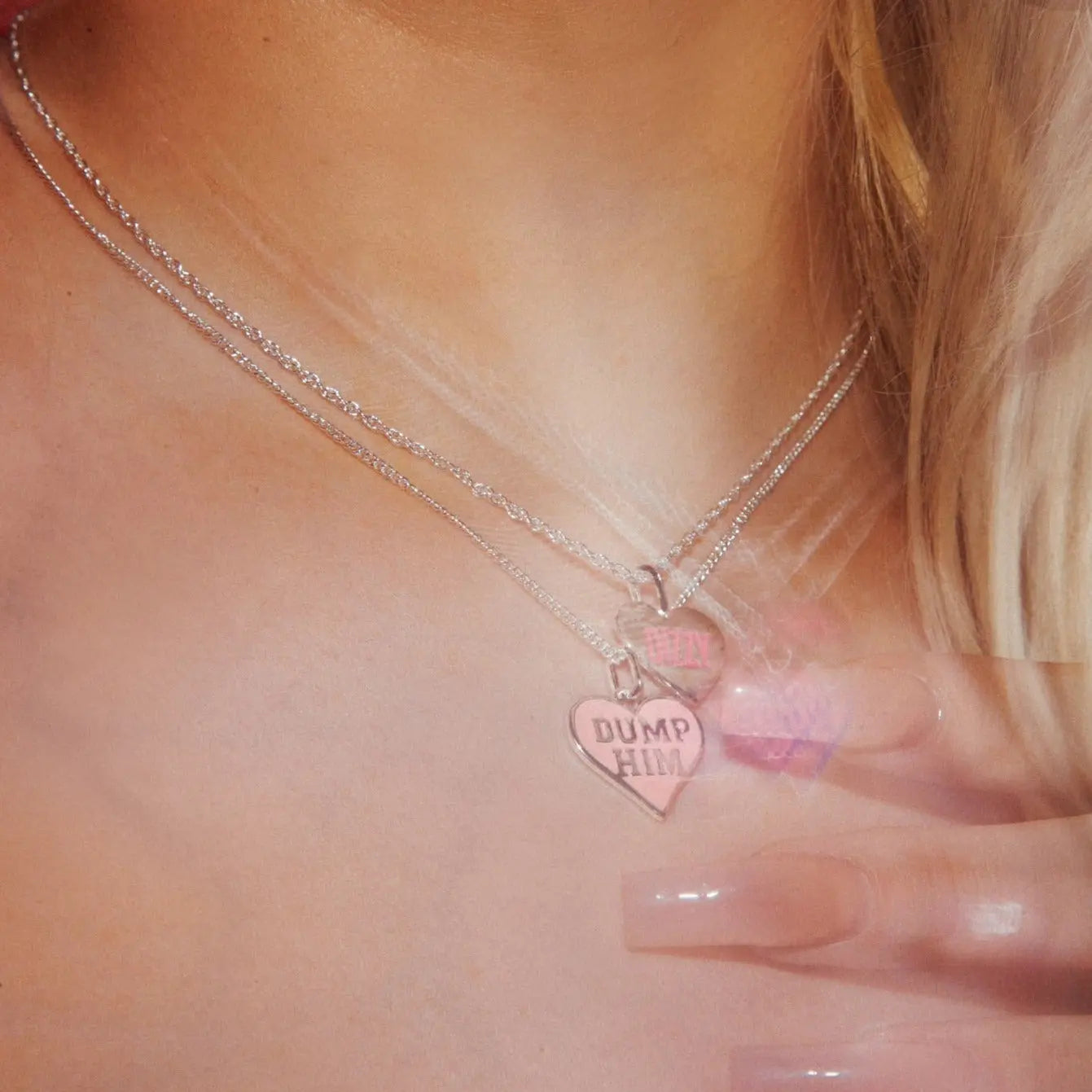 Move On Necklace (Tana Mongeau) Lee