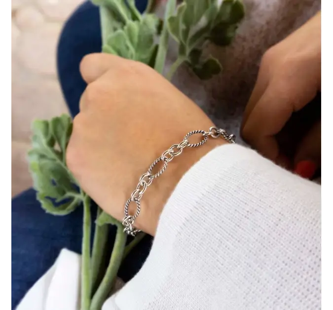 Oval Twist Charm Bracelet James Avery