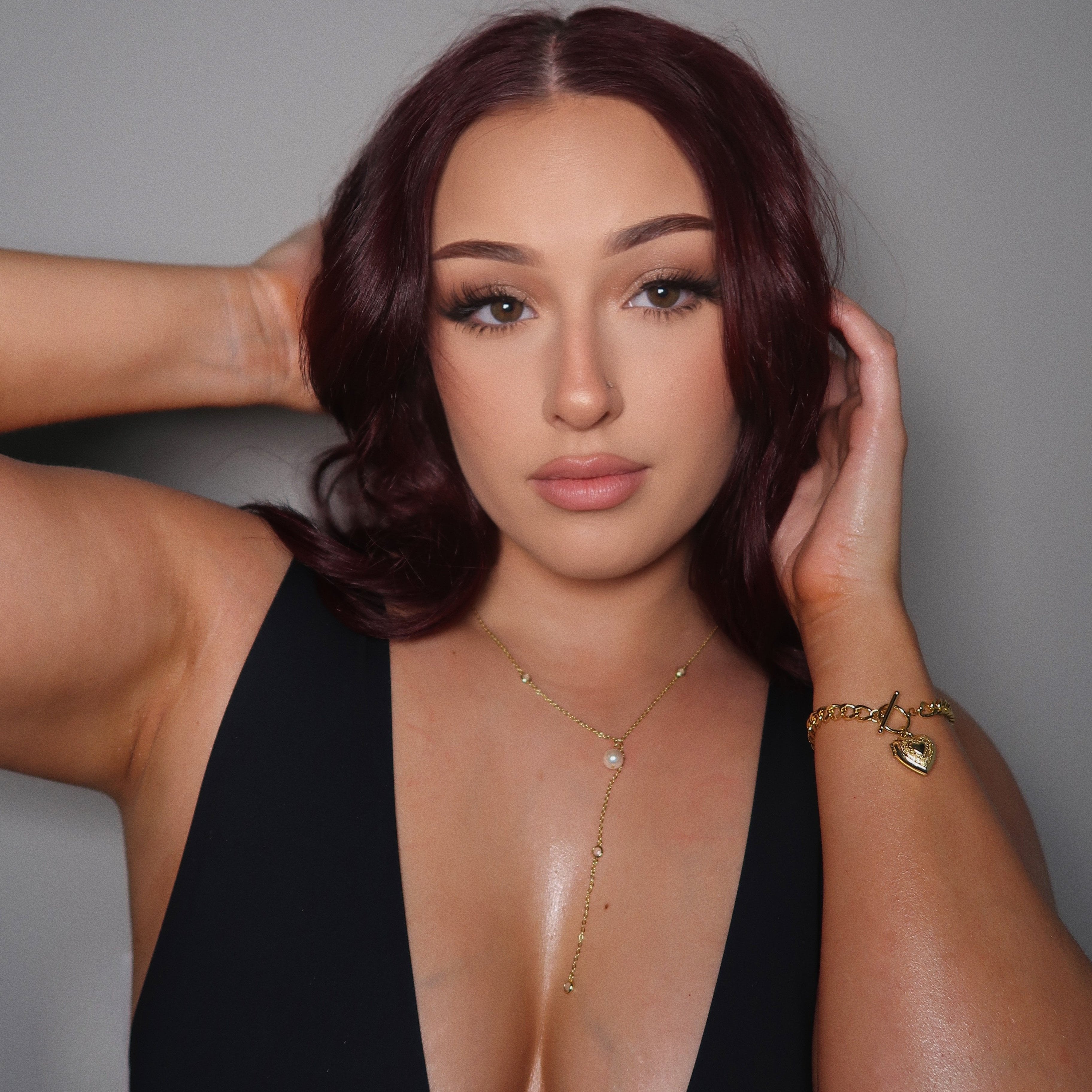 Pearly Yours Necklace Lee