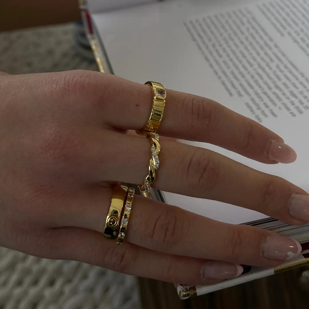 Pursuit of Happiness Ring Lee