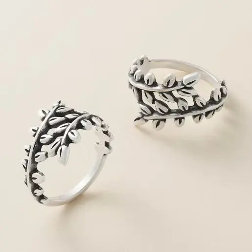 Delicate Vines Ring James Avery