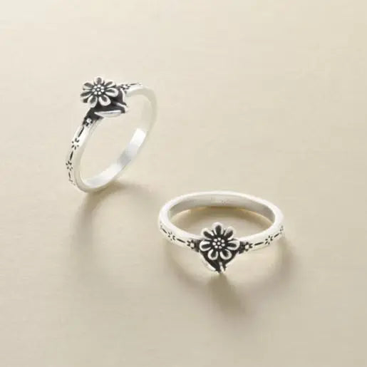 Mini Daisy Ring James Avery