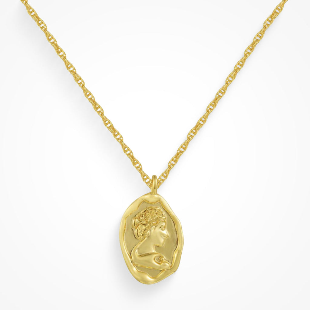 Old Fashioned Necklace Lee