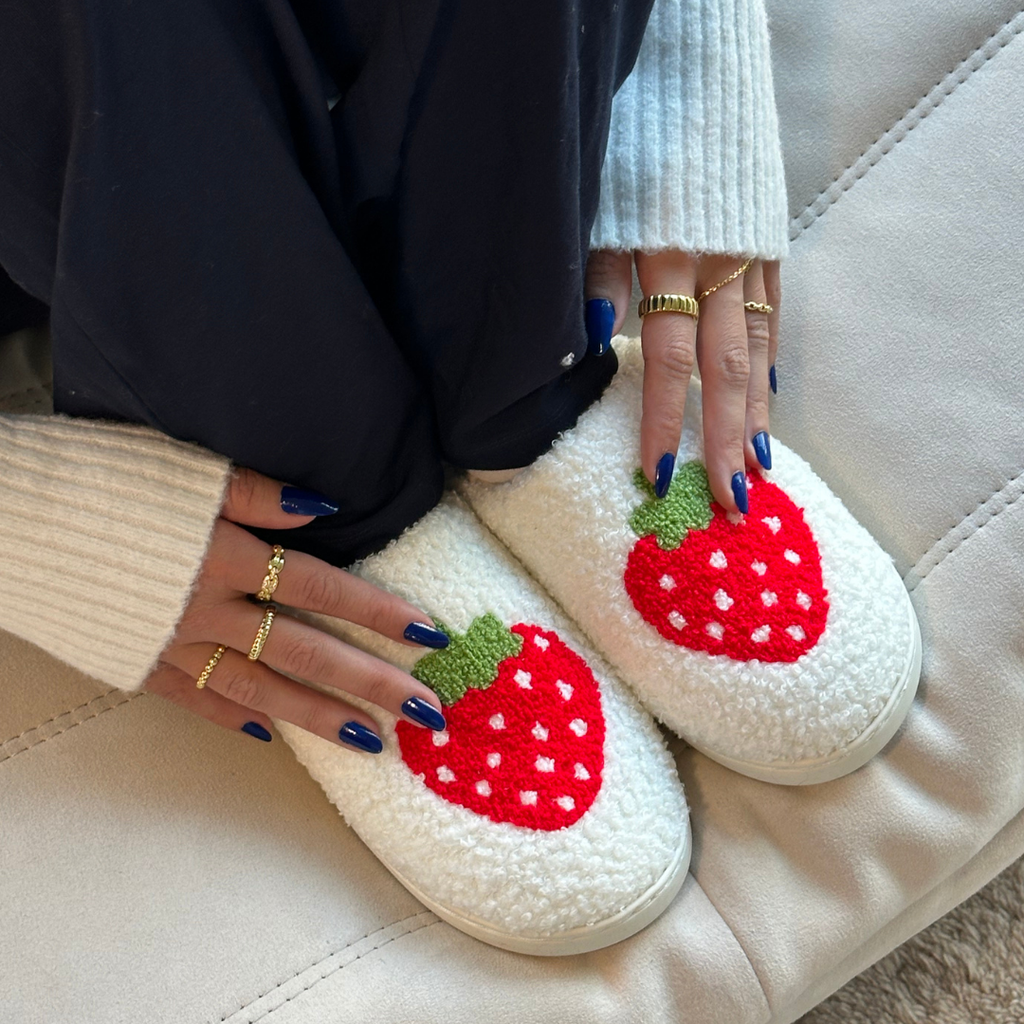 Strawberry Dreams Slippers Lee
