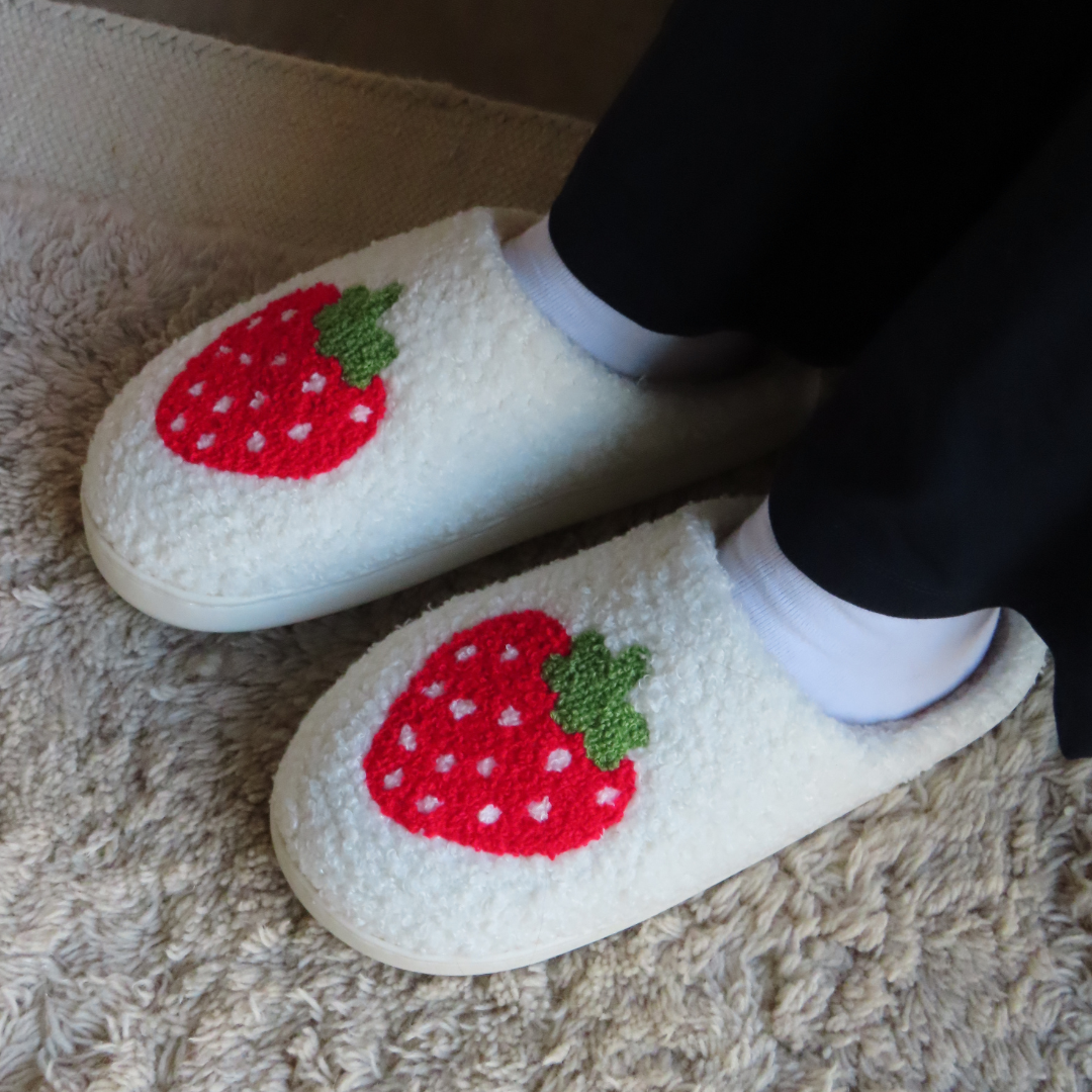 Strawberry Dreams Slippers Lee