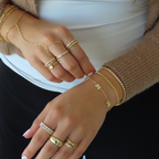 That Girl Hand Chain Lee