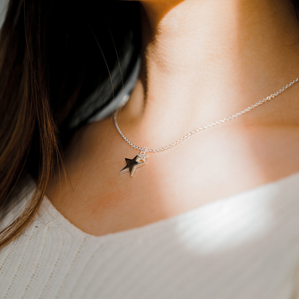 Twin Star Necklace Lee