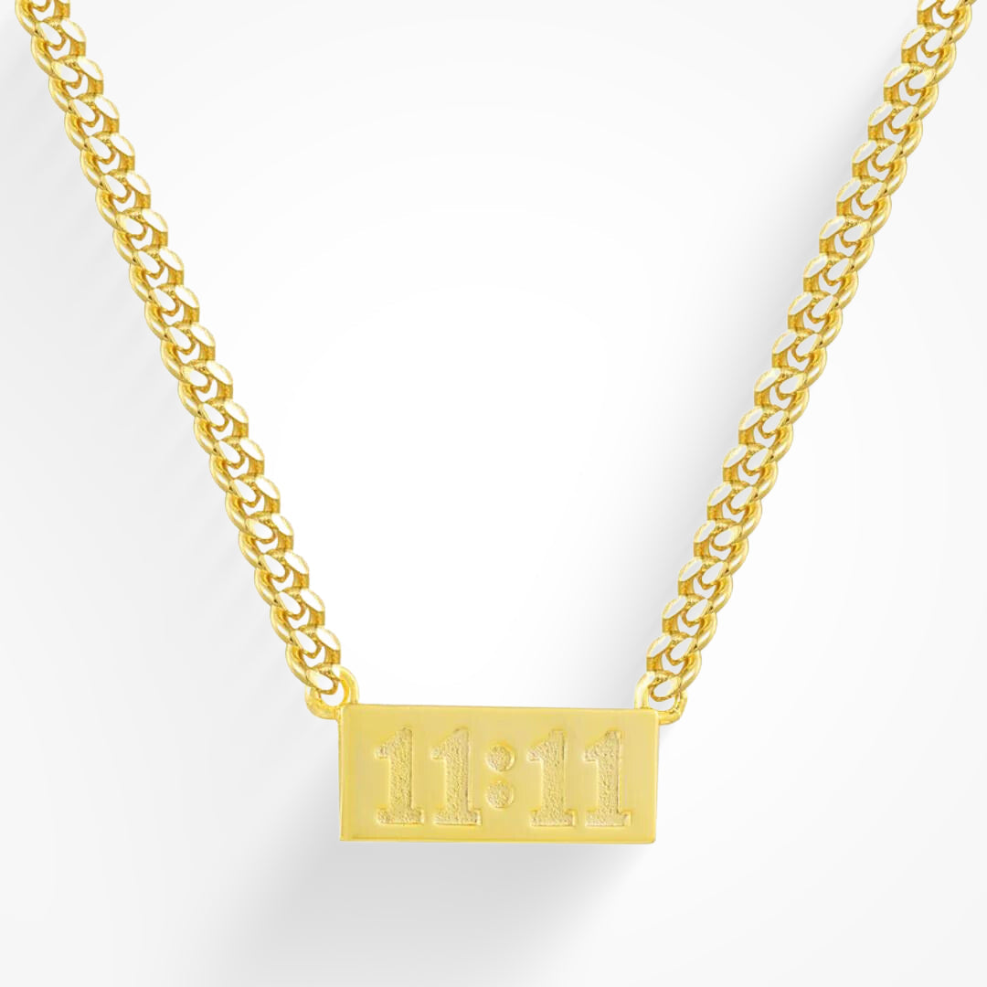 A Bit of Luck Necklace Lee