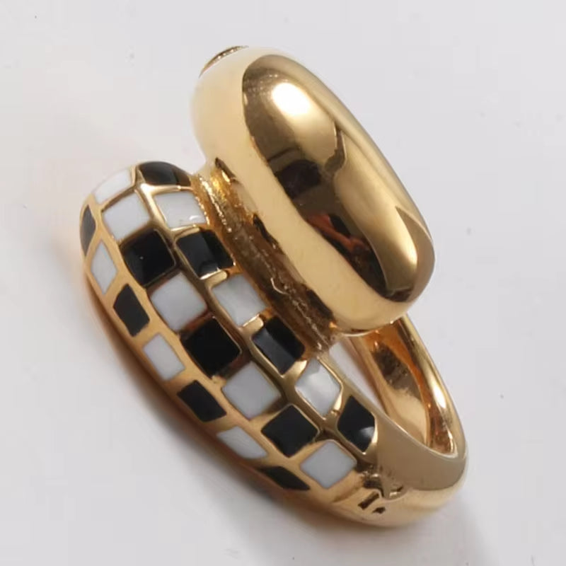 Wholesale 18K Gold Plated Black White Plaid Binding Stainless Steel Rings for Women My Store