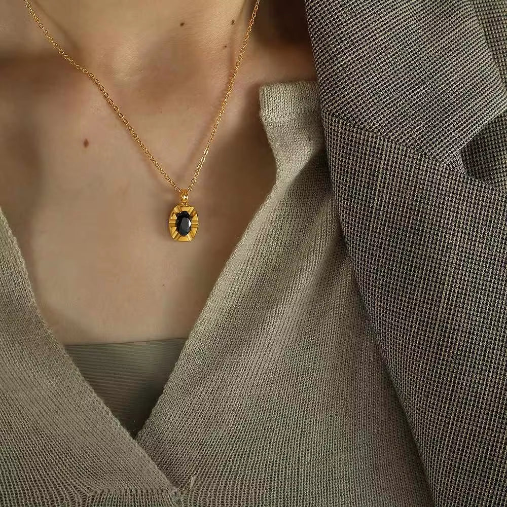 JEWELRY XL22 French Midnight Black Tea Collarbone Chain Black Zirconia Oval Engraved Stainless Steel Necklace My Store