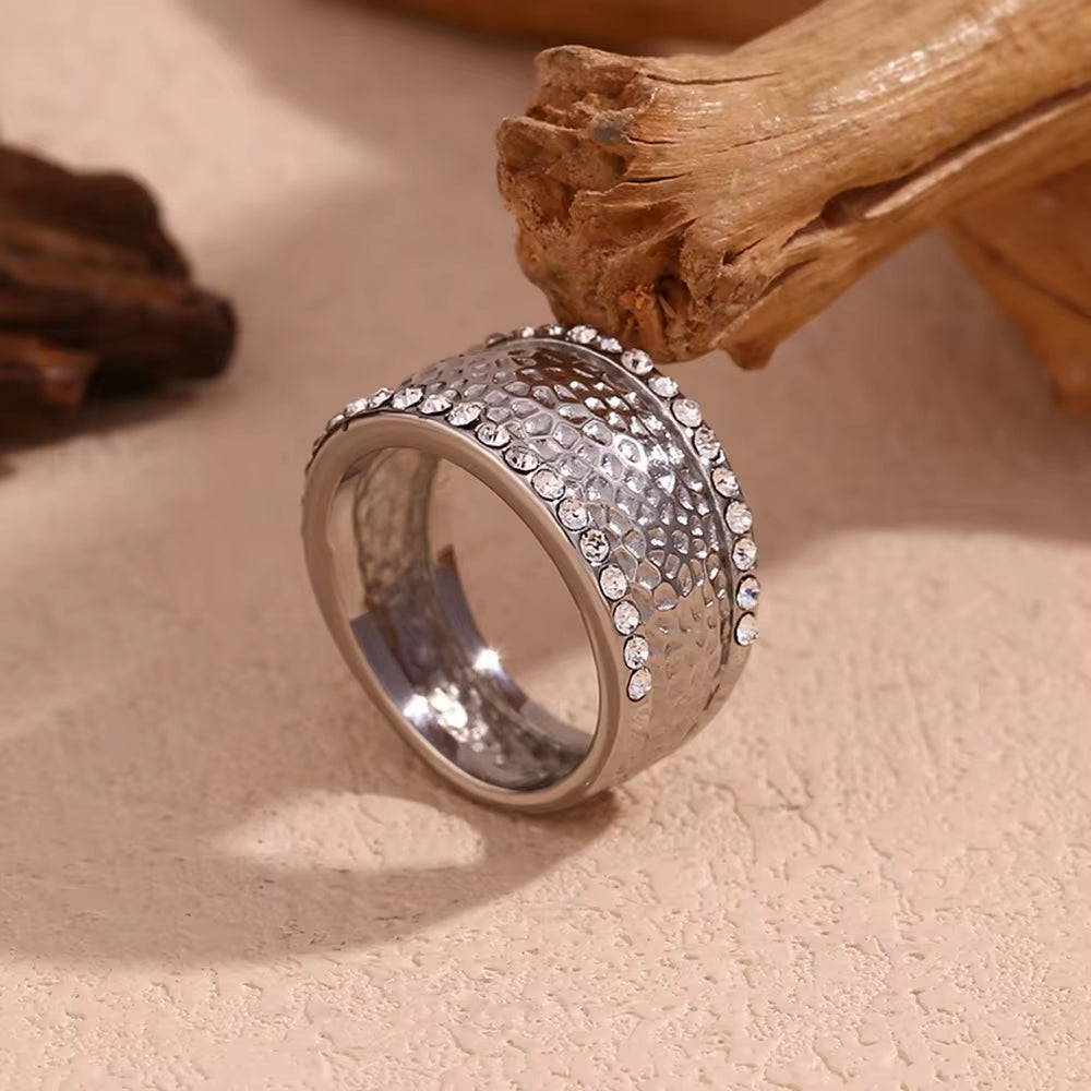 Vintage Hammered Zircon Signet Ring PVD Gold Plated Jewelry Stainless Steel Statement Jewelry My Store