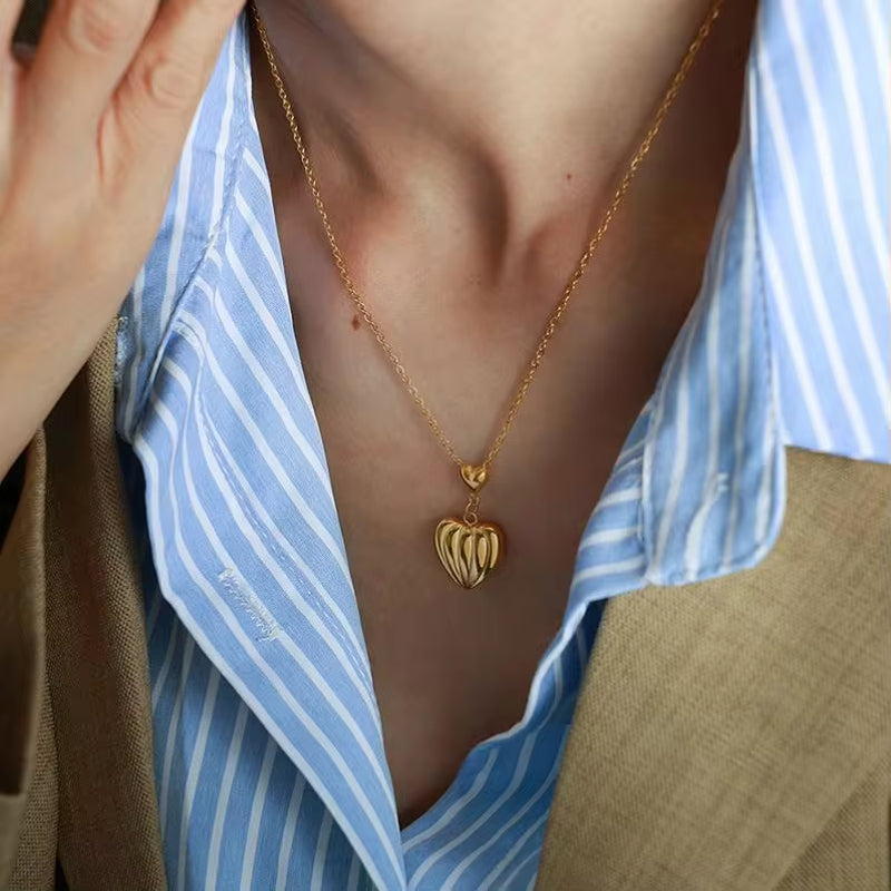 JEWELRY XL03 French Love Heart Peach Heart Striped Collarbone Chain Plated with 18K Gold Stainless Steel Necklace My Store