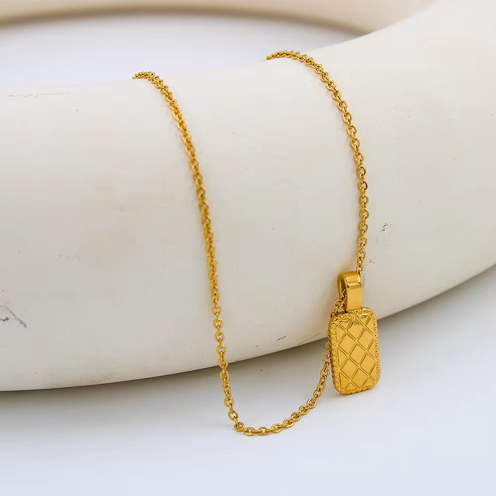 Spanish Design Lady Dainty Jewelry Real Gold Plated Pineapple Pendant Necklace New Arrival Necklaces My Store