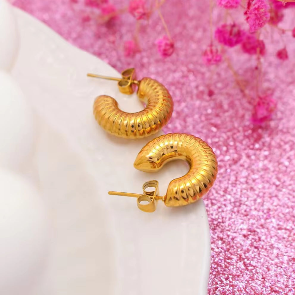 Y2K Trendy Chunky Vintage Boho Design Light Weight Large Wide Hollow Gold Plated Dome Chunky Hoop Earrings My Store