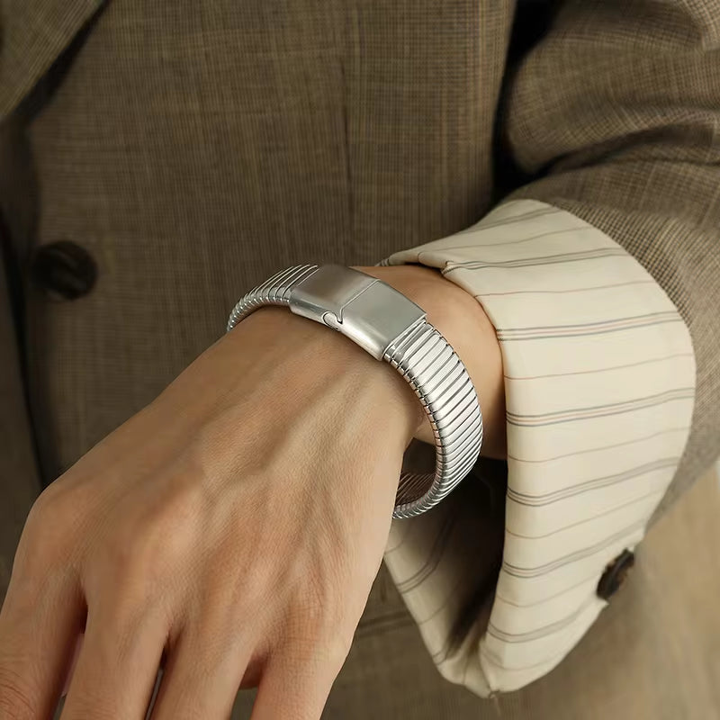 JEWELRY SZ05 Threaded Iron Absorbing Stretch Bangles 18K Gold Plated Bangles My Store