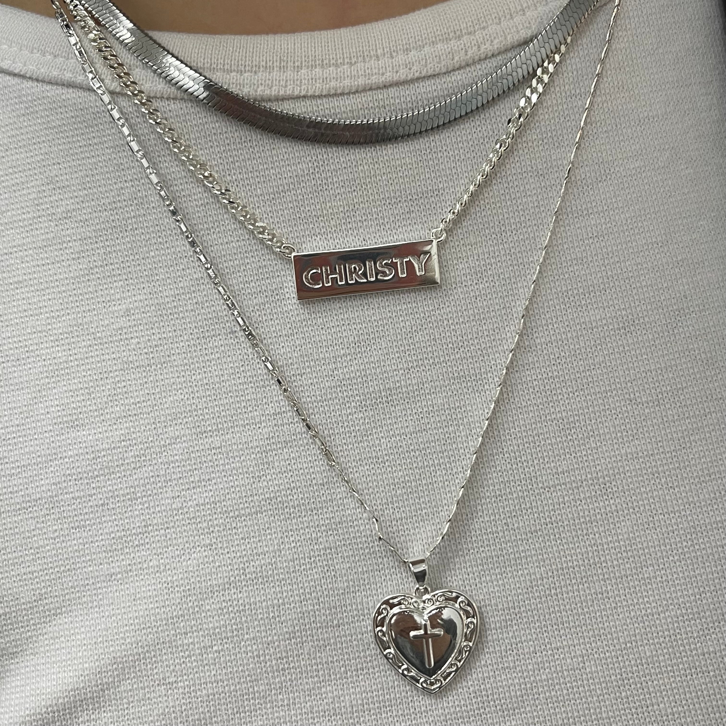 Custom/Personalized Necklace Lee