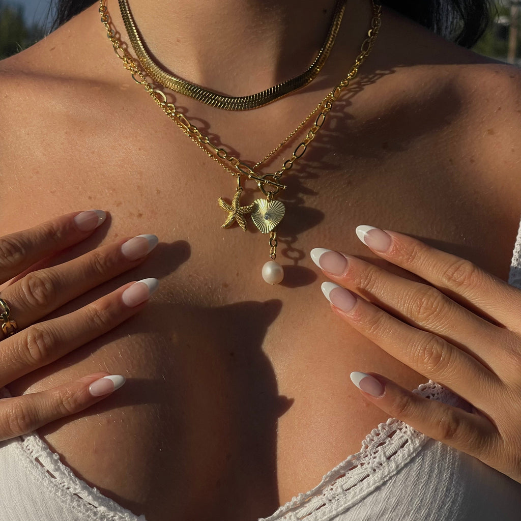 Soleilo Necklace Lee