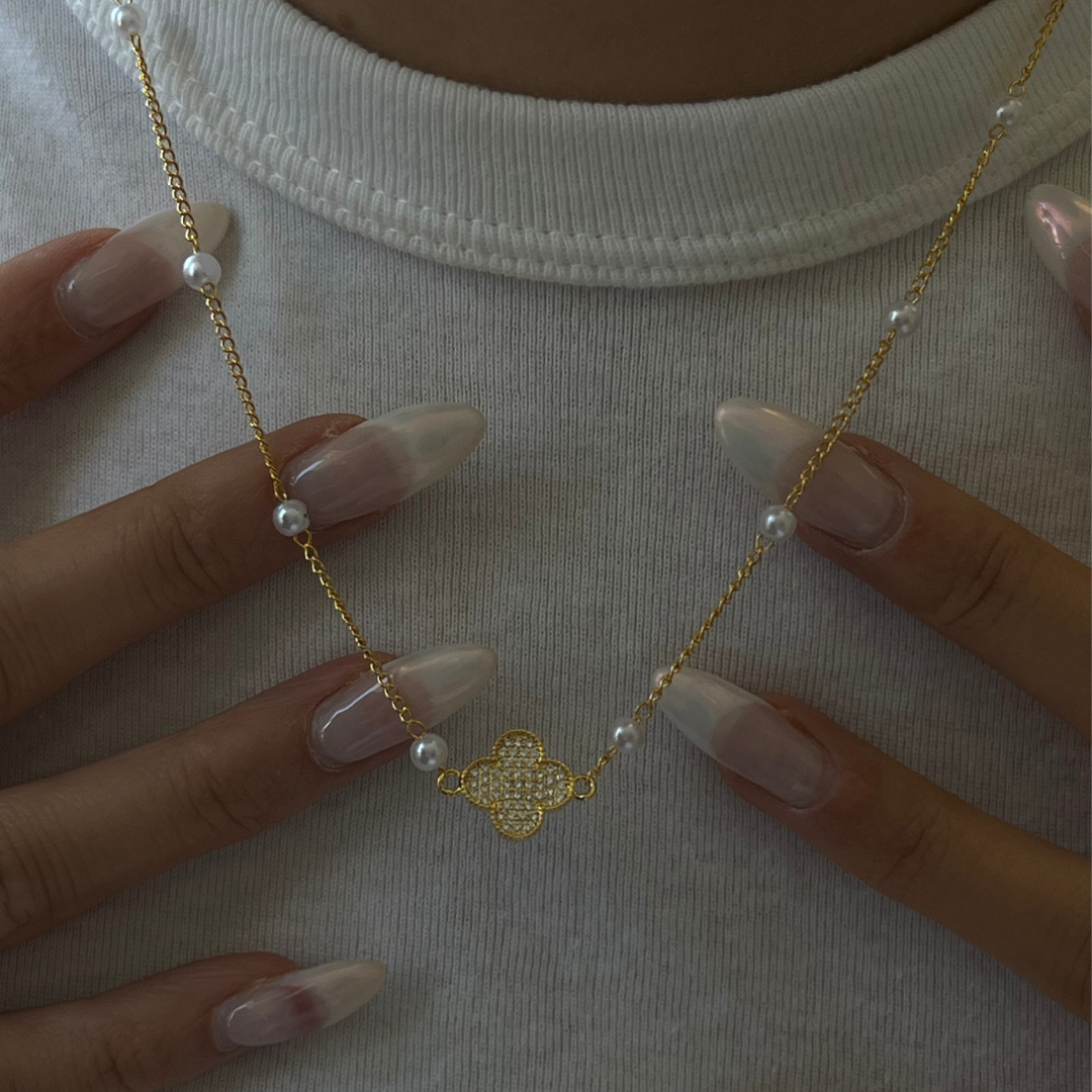 Lucky Girl Necklace Lee